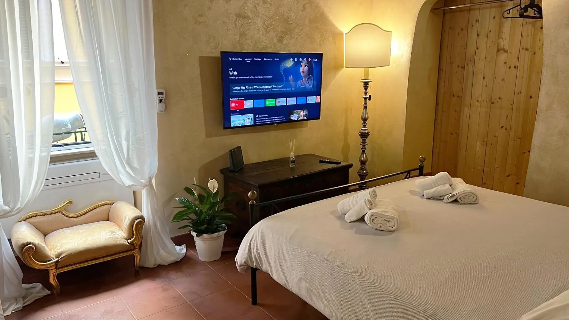Italy Typicall Home Campo Di Fiori Rome Apartment