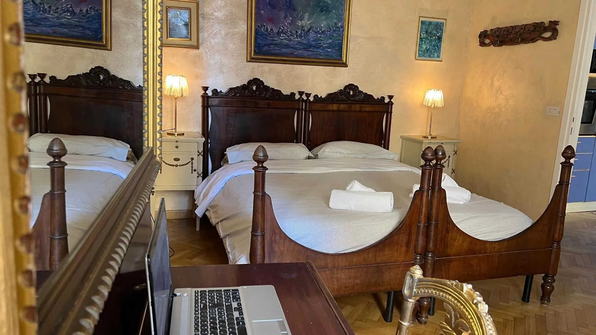 Apartment Italy Typicall Home Campo Di Fiori Rome Italy